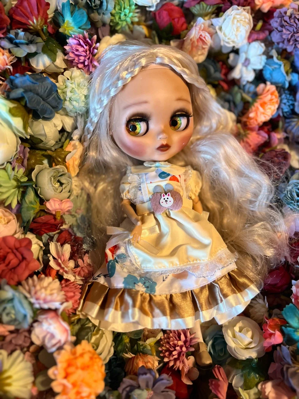 CERTIFIED ICY DBS BLYTHE DOLL AND ACCESSORIES - Picture 3 of 15